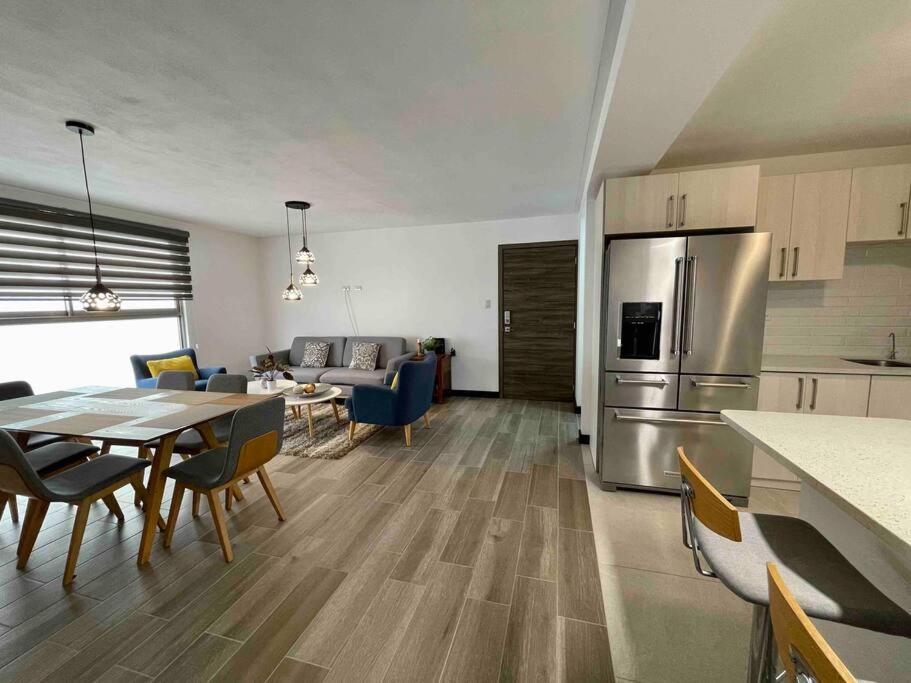 Lovely 2 Bedroom Rental Unit With Free Parking Guatemala Exterior foto