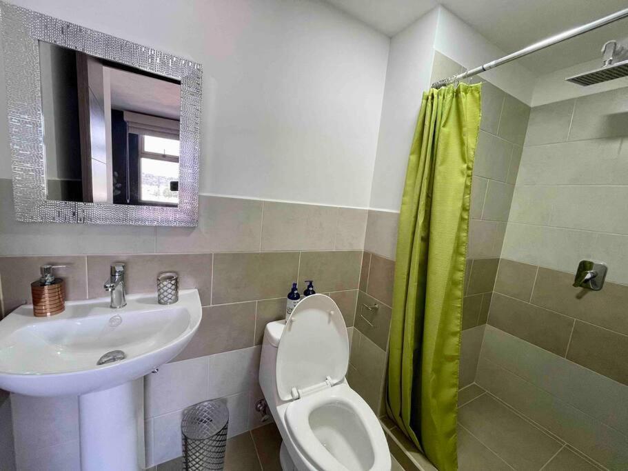 Lovely 2 Bedroom Rental Unit With Free Parking Guatemala Exterior foto